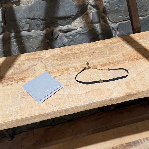 Dior Gold Star Ribbon Choker Necklace - Picture 2 of 6